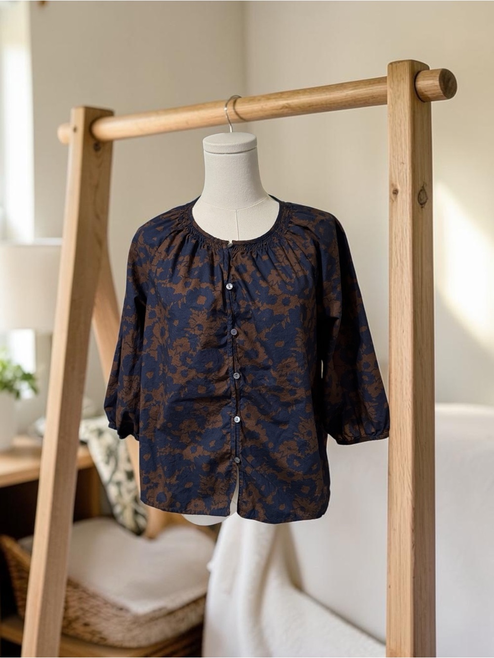 Time‎ and Tru Shirt SZ MED.